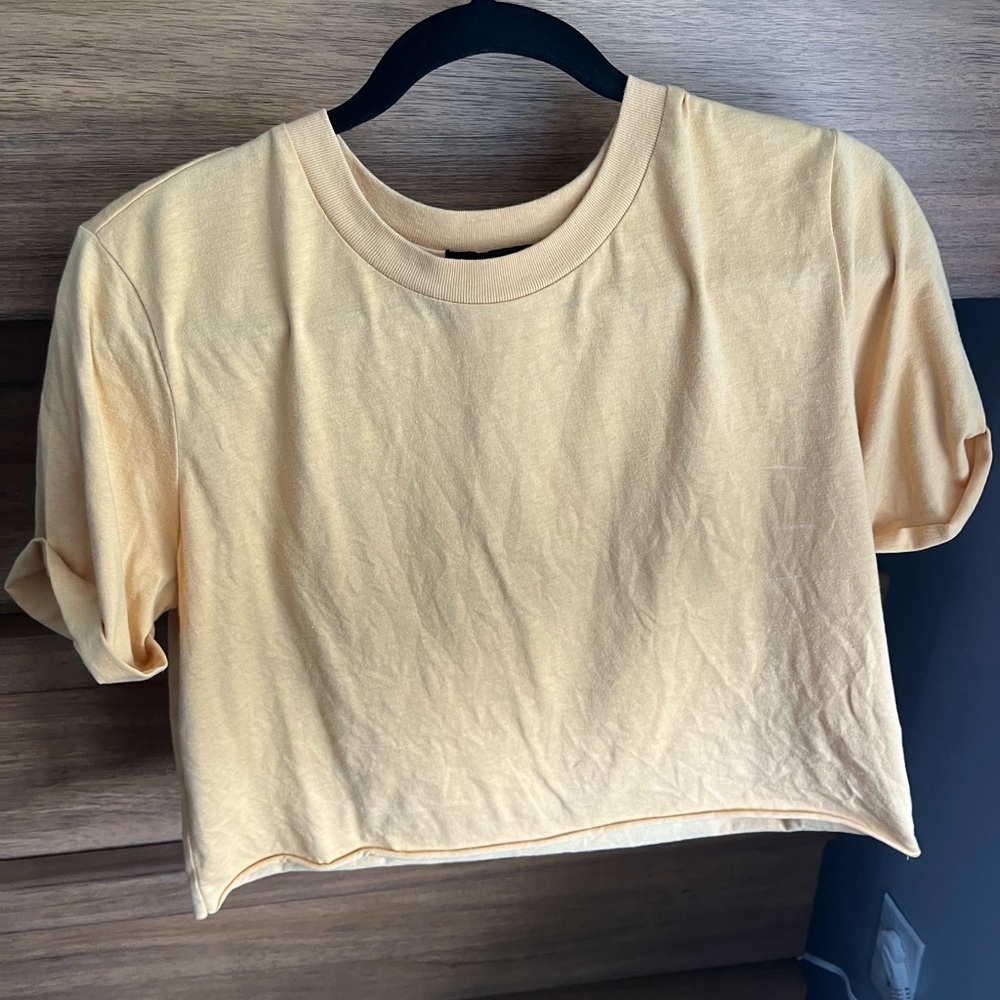 Yellow vintage wash cropped t